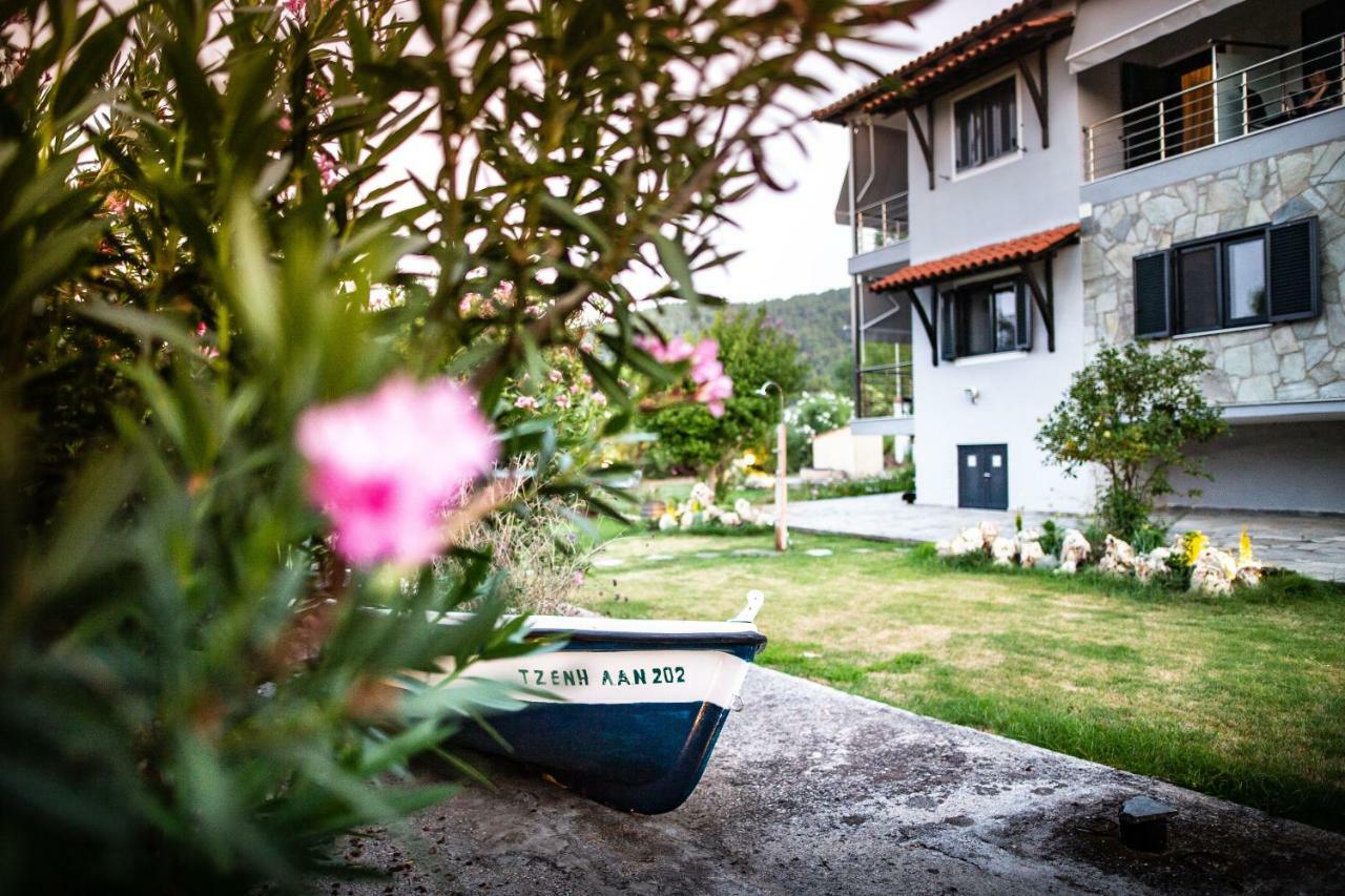 Aparthotel Kokkinos Vourvourou Exterior foto